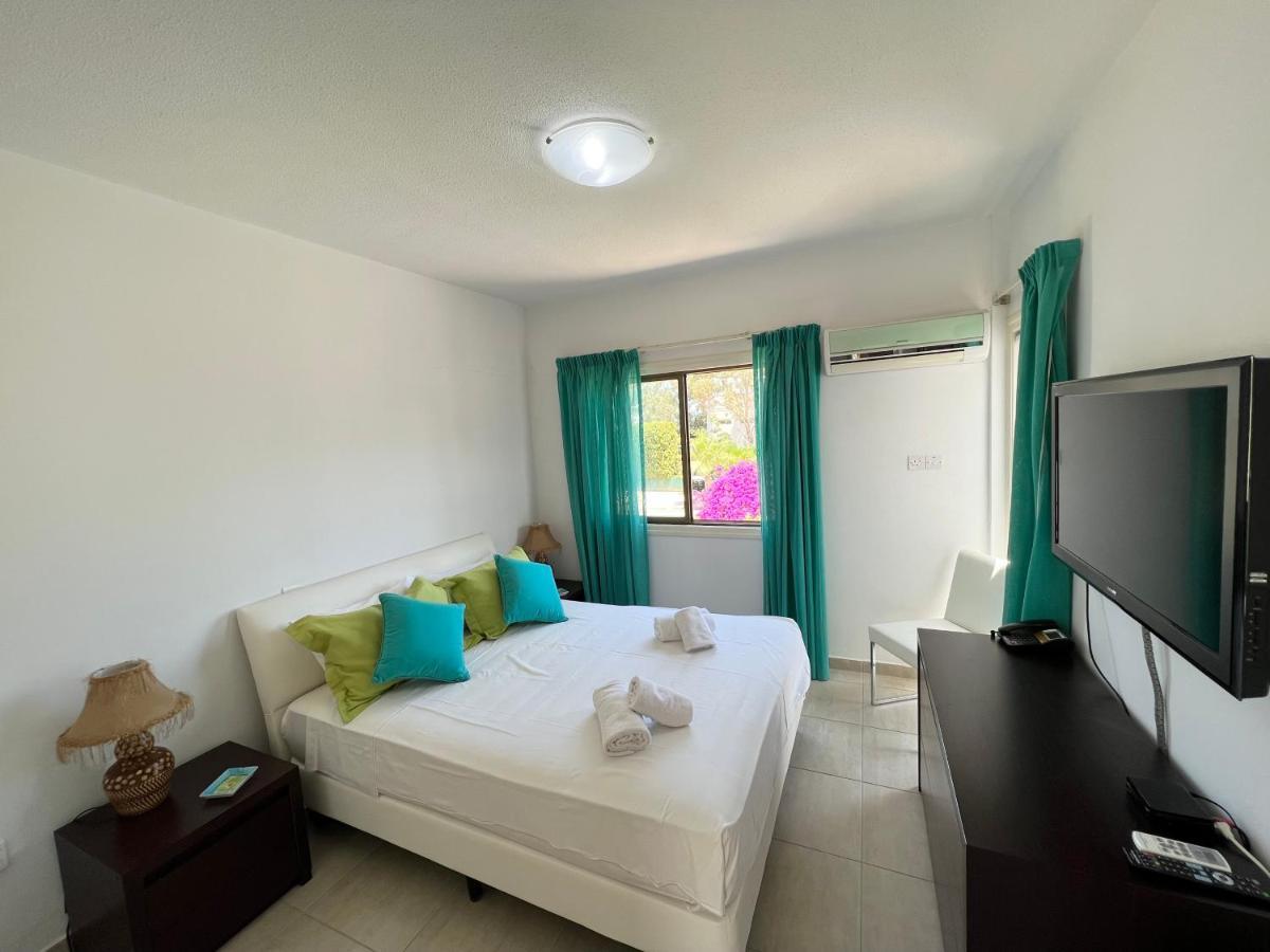 Villa Heart Of Protaras Extérieur photo